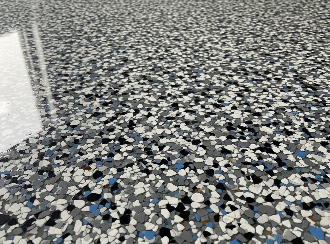 flake epoxy flooring in kitchen