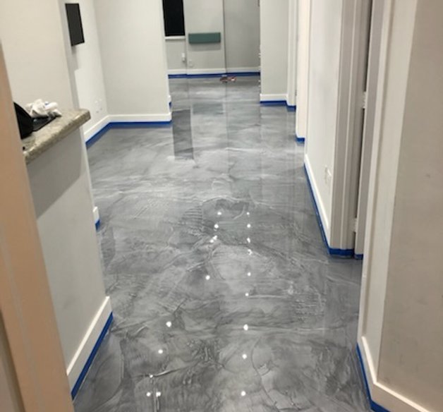 flake epoxy floor in a residential garage in Fort Worth